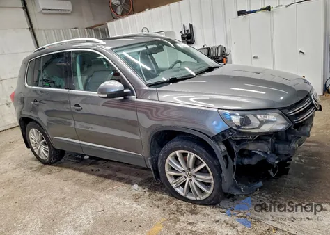 2016 Volkswagen Tiguan S z USA, uszkodzony, nr VIN WVGBV7AX5GW616892